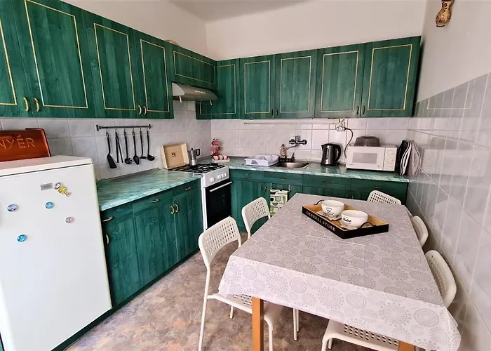 Vitorlas Apartament *